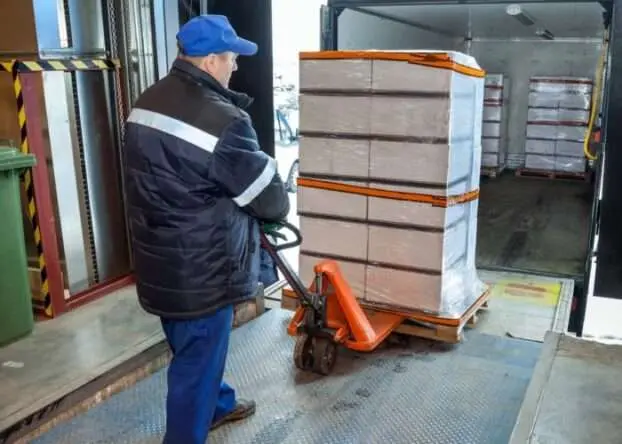 LTL Carrier Selection: Why the Cheapest Quote Isn't Always the Most Reliable Choice