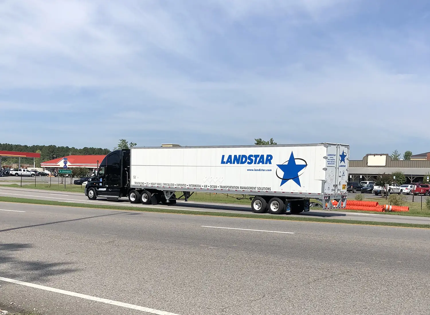 Navigating Fuel Price Volatility: Finding Your Intermodal Pivot Point with Jansson LLC