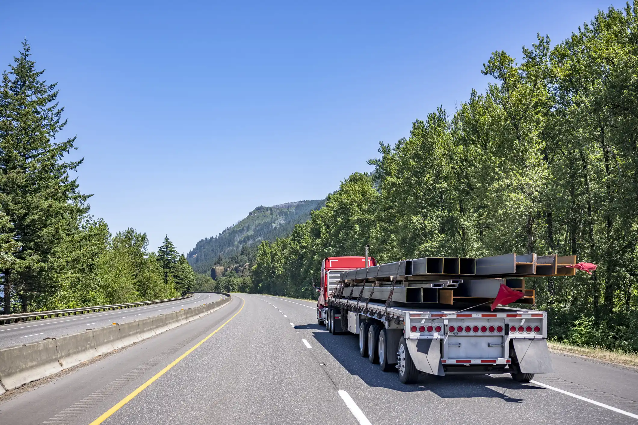 How Jansson LLC Helps U.S. Shippers Secure Flatbed Capacity