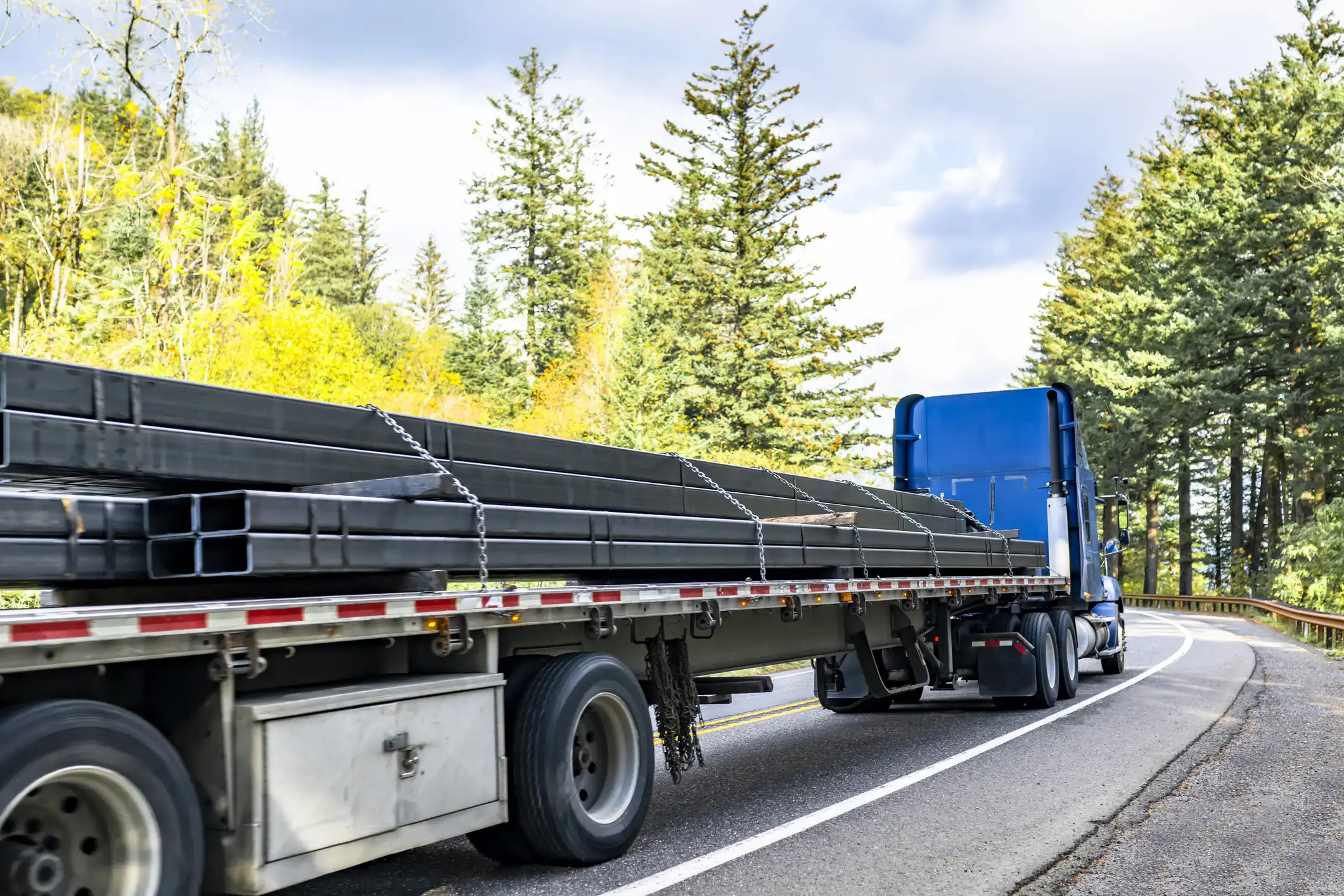 How Jansson LLC Simplifies Your RGN Trailer Logistics